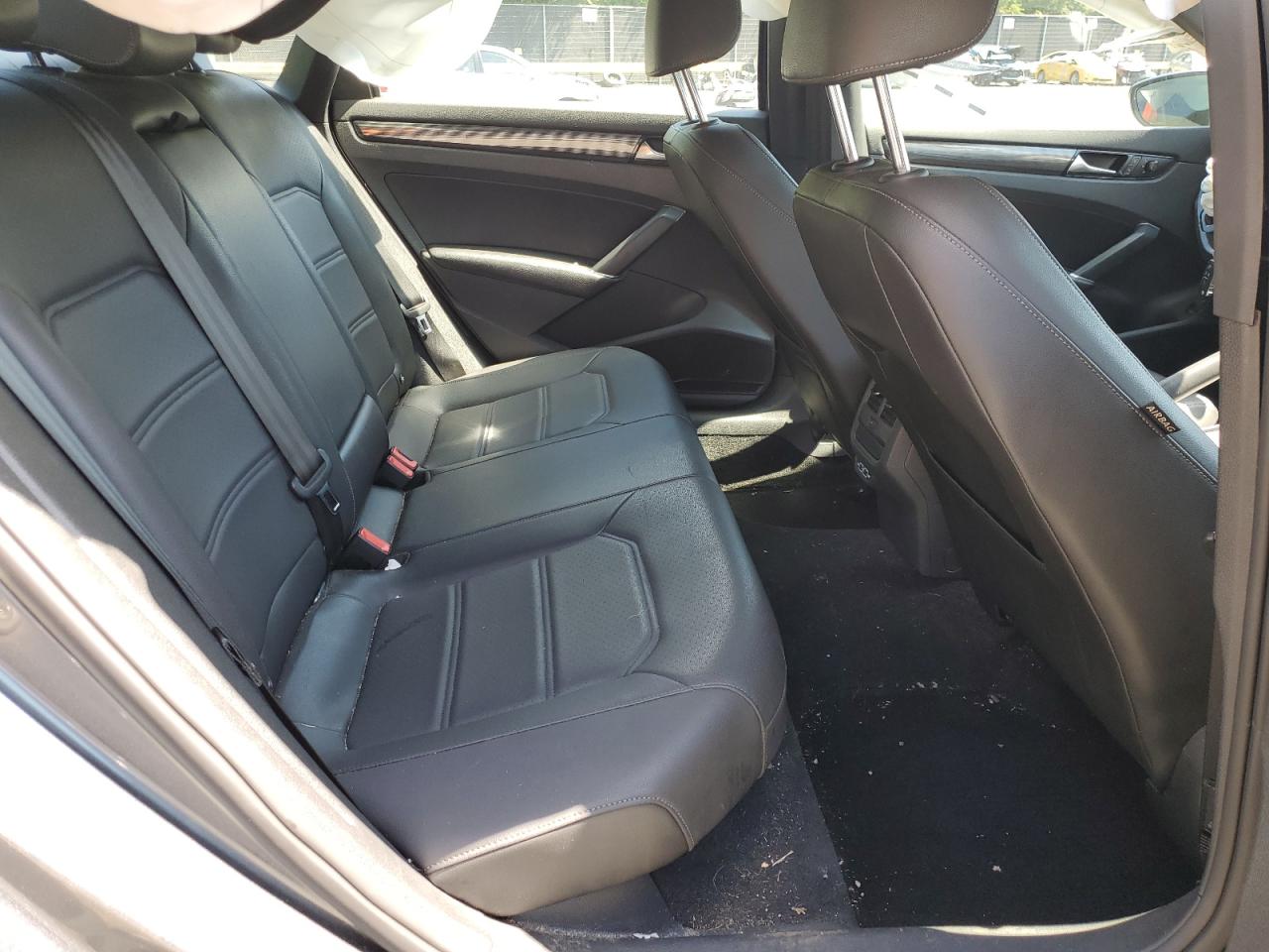 1VWMA7A35MC005017 2021 Volkswagen Passat R-Line