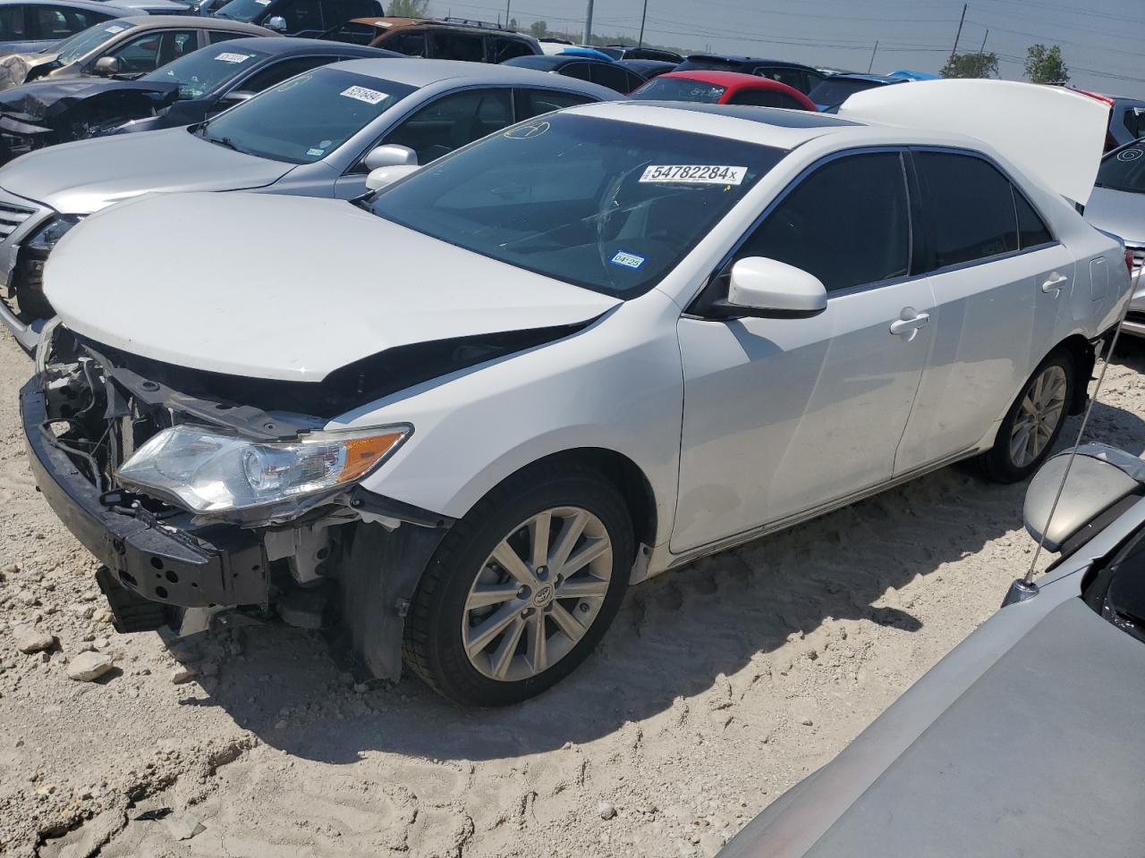 4T4BF1FK0ER434751 2014 Toyota Camry L 4T4BF1FK0ER434751 2014 Toyota Camry L
