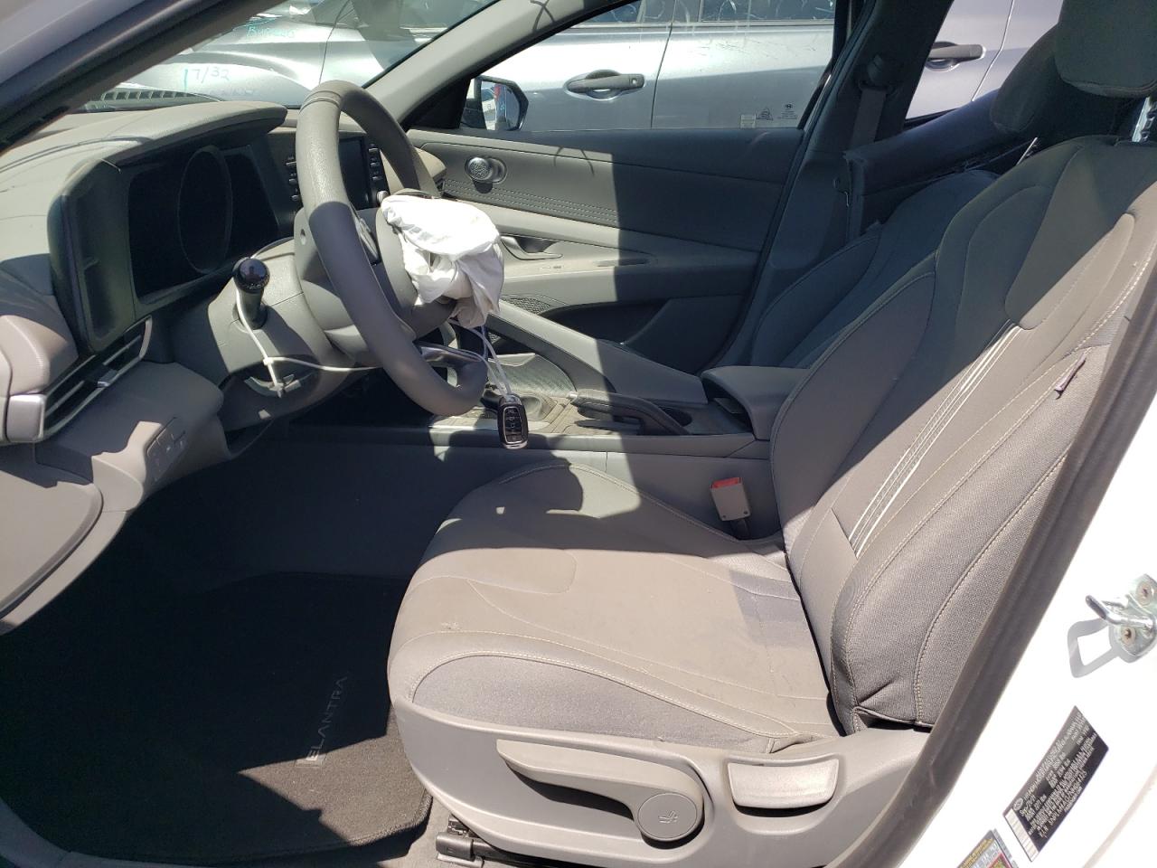 5NPLM4AG7NH064325 2022 Hyundai Elantra Sel