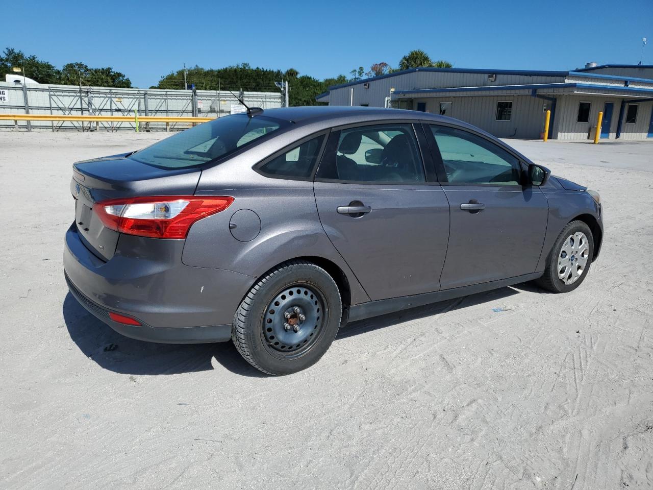 2012 Ford Focus Se vin: 1FAHP3F20CL149204