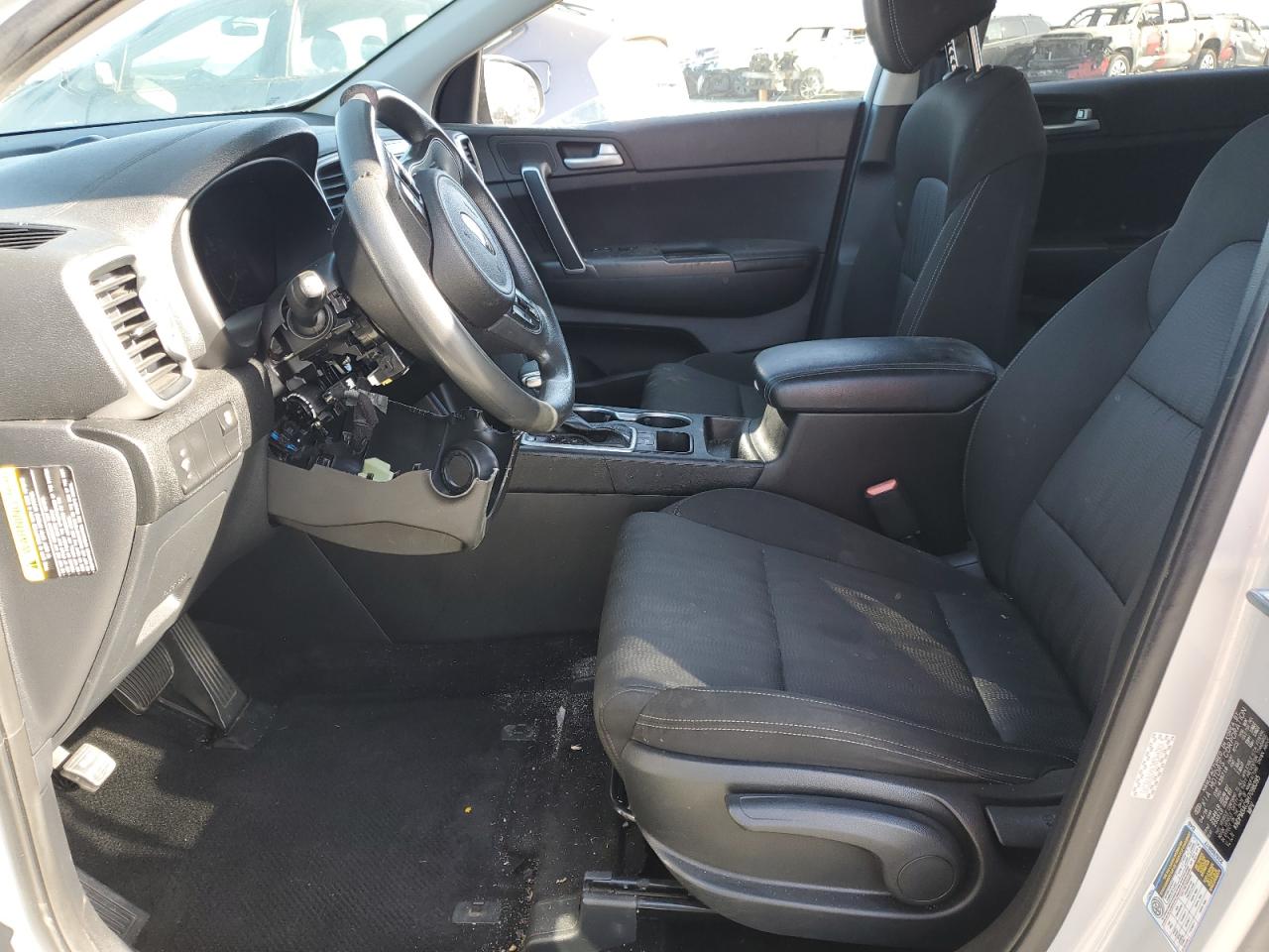 KNDPM3AC9H7098395 2017 Kia Sportage Lx