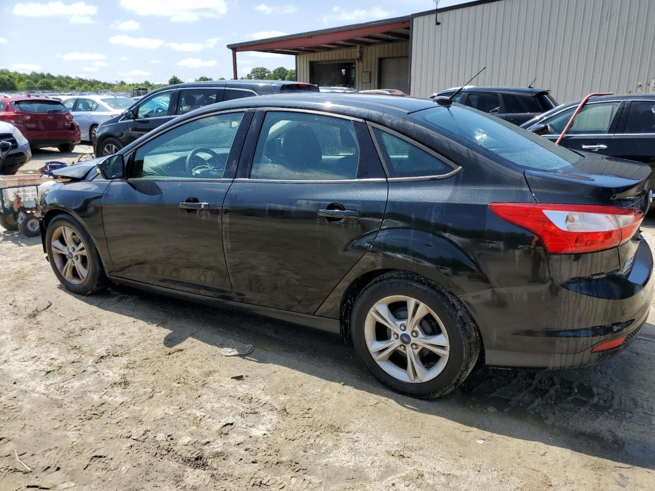 2014 Ford Focus Se vin: 1FADP3F24EL415843