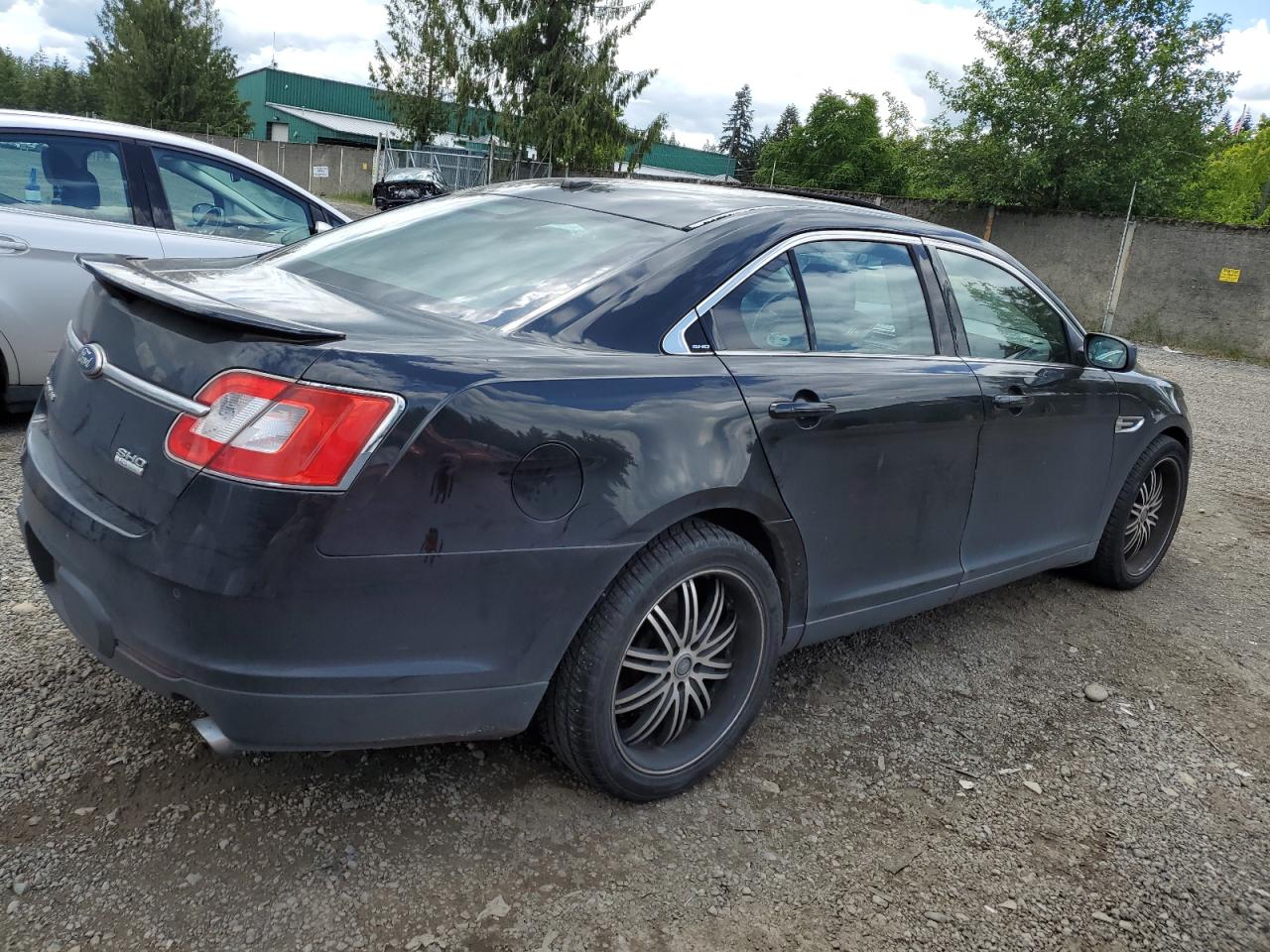 1FAHP2KT7BG136630 2011 Ford Taurus Sho