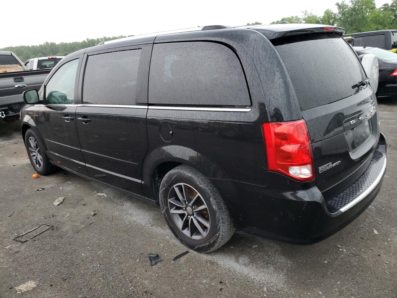 2C4RDGCG2HR641438 2017 Dodge Grand Caravan Sxt