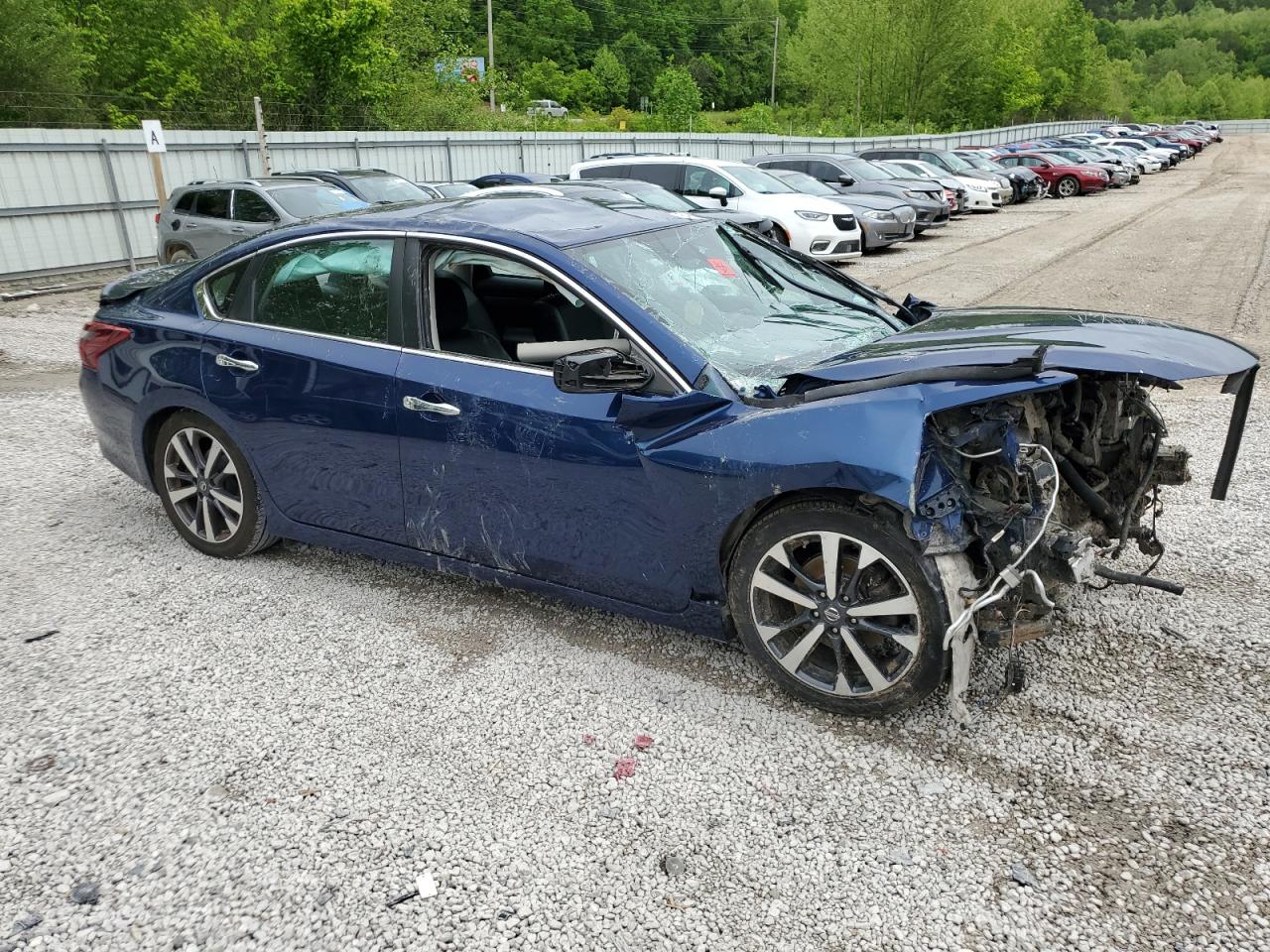 1N4AL3AP1HN315841 2017 Nissan Altima 2.5