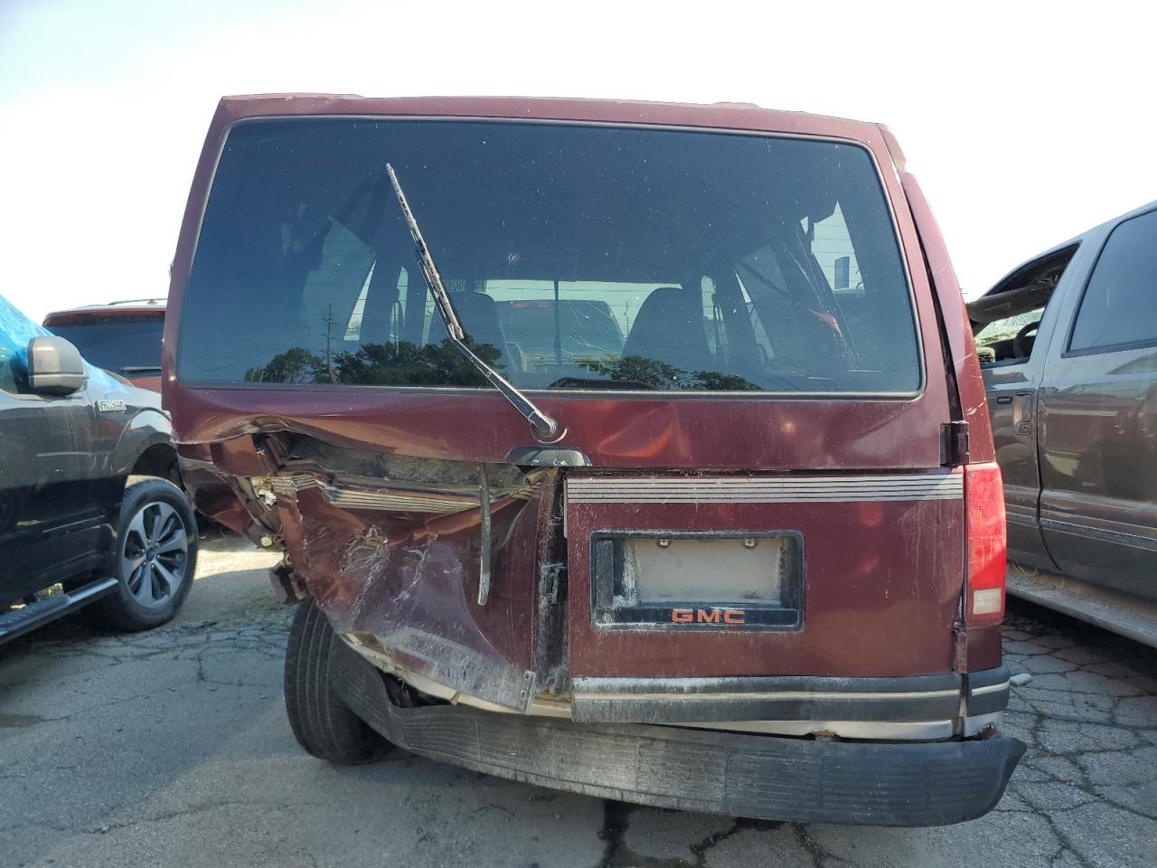 1GKDM19Z3RB518039 1994 GMC Safari Xt