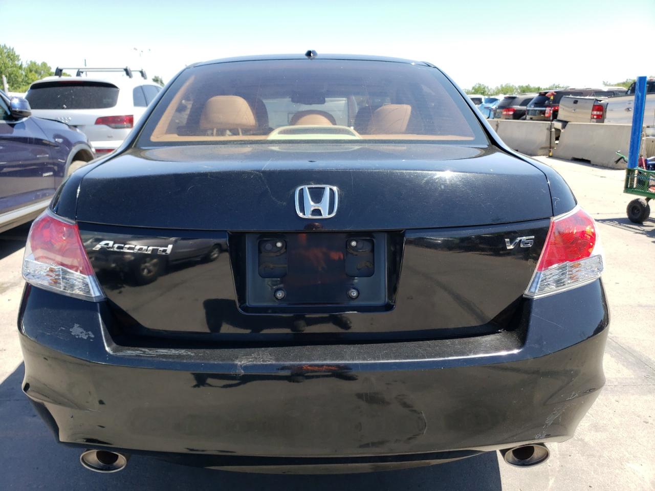 1HGCP3F86AA004641 2010 Honda Accord Exl