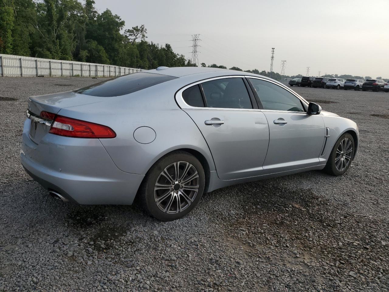 SAJWA0FB2BLS08951 2011 Jaguar Xf