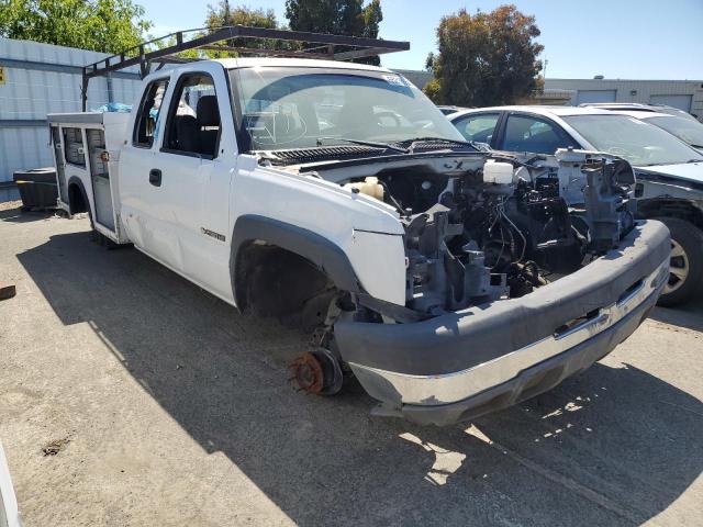 2004 Chevrolet Silverado C2500 Heavy Duty VIN: 1GBHC29U84E388166 Lot: 55218654