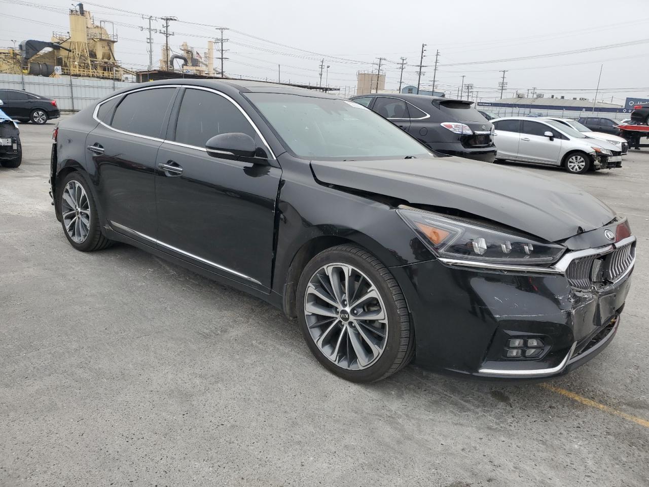 2017 Kia Cadenza Premium vin: KNALC4J10H5058155