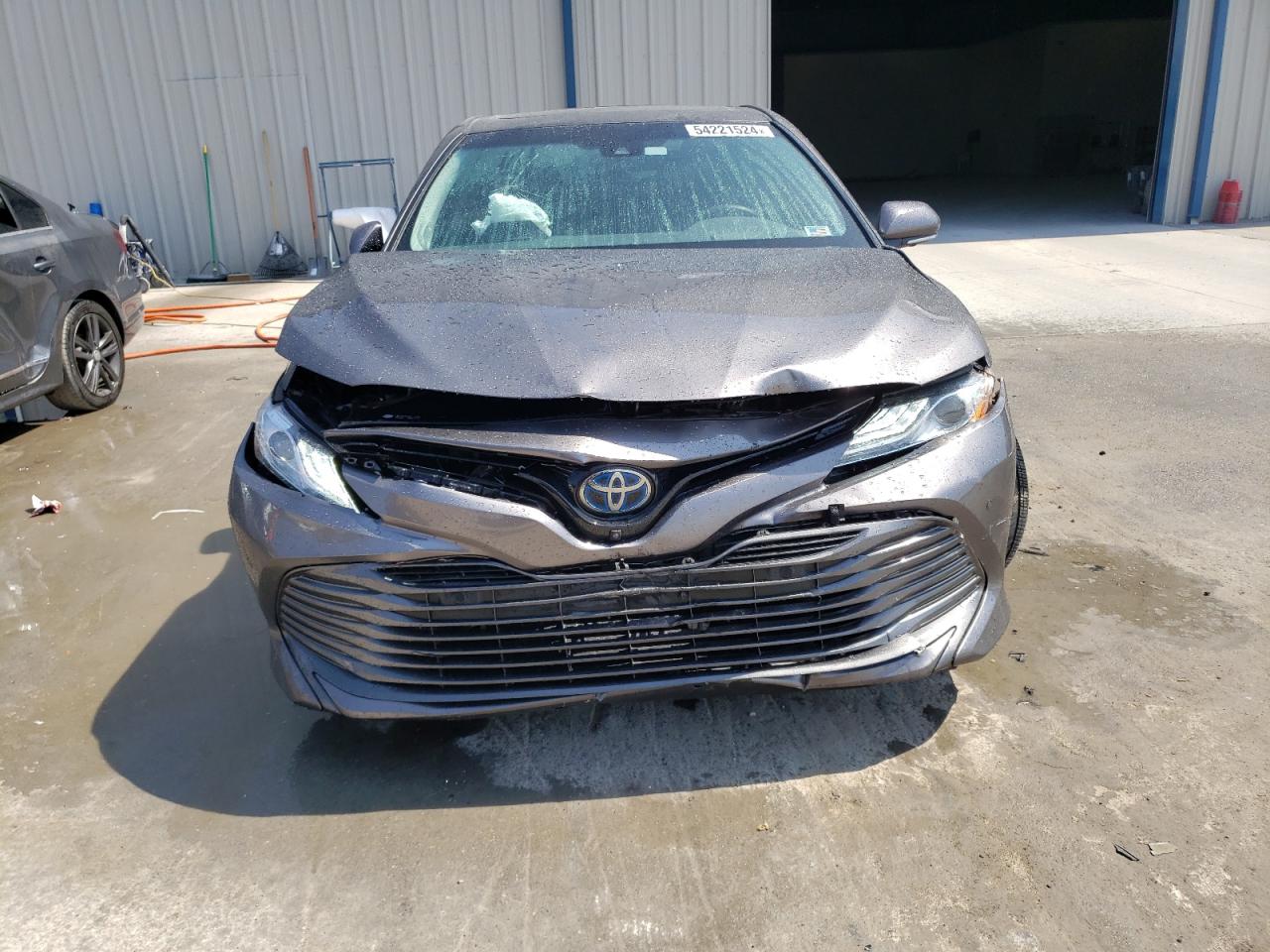 4T1B21HK9JU501666 2018 Toyota Camry Hybrid