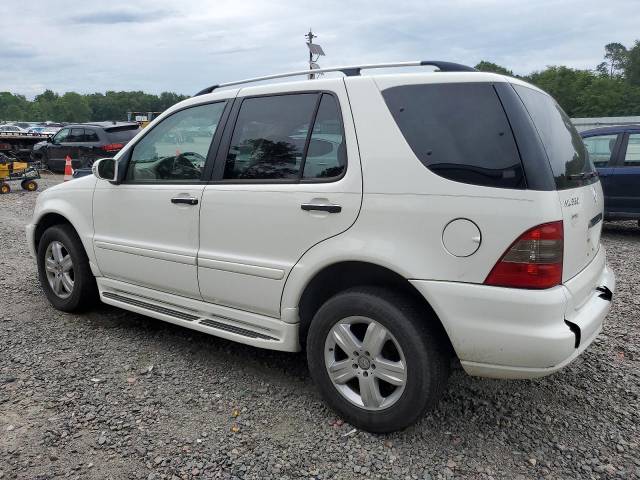 4JGAB57E85A540173 2005 Mercedes-Benz Ml 350