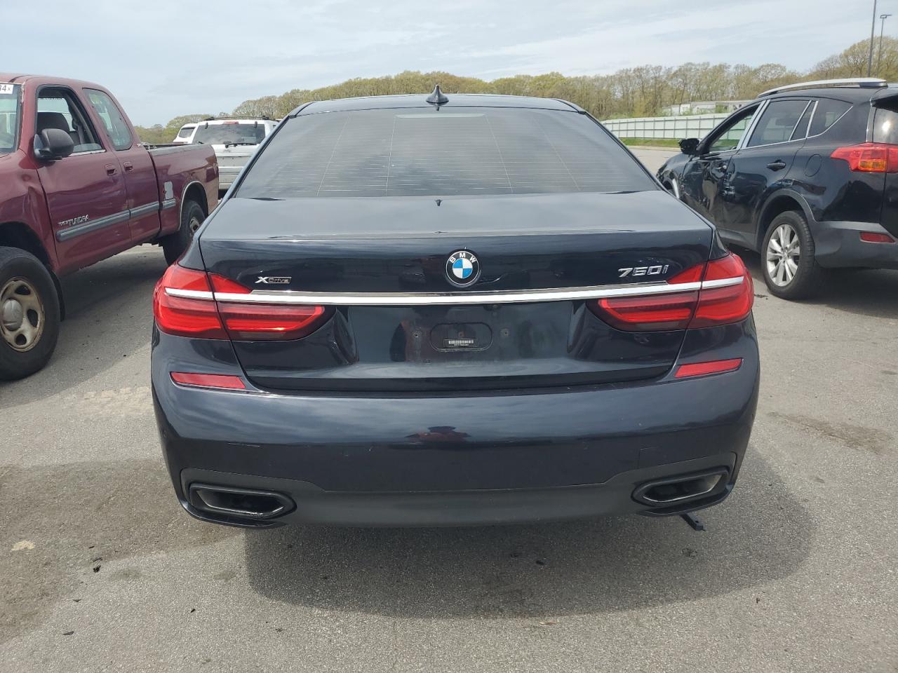 WBA7F2C5XKB240094 2019 BMW 750 Xi