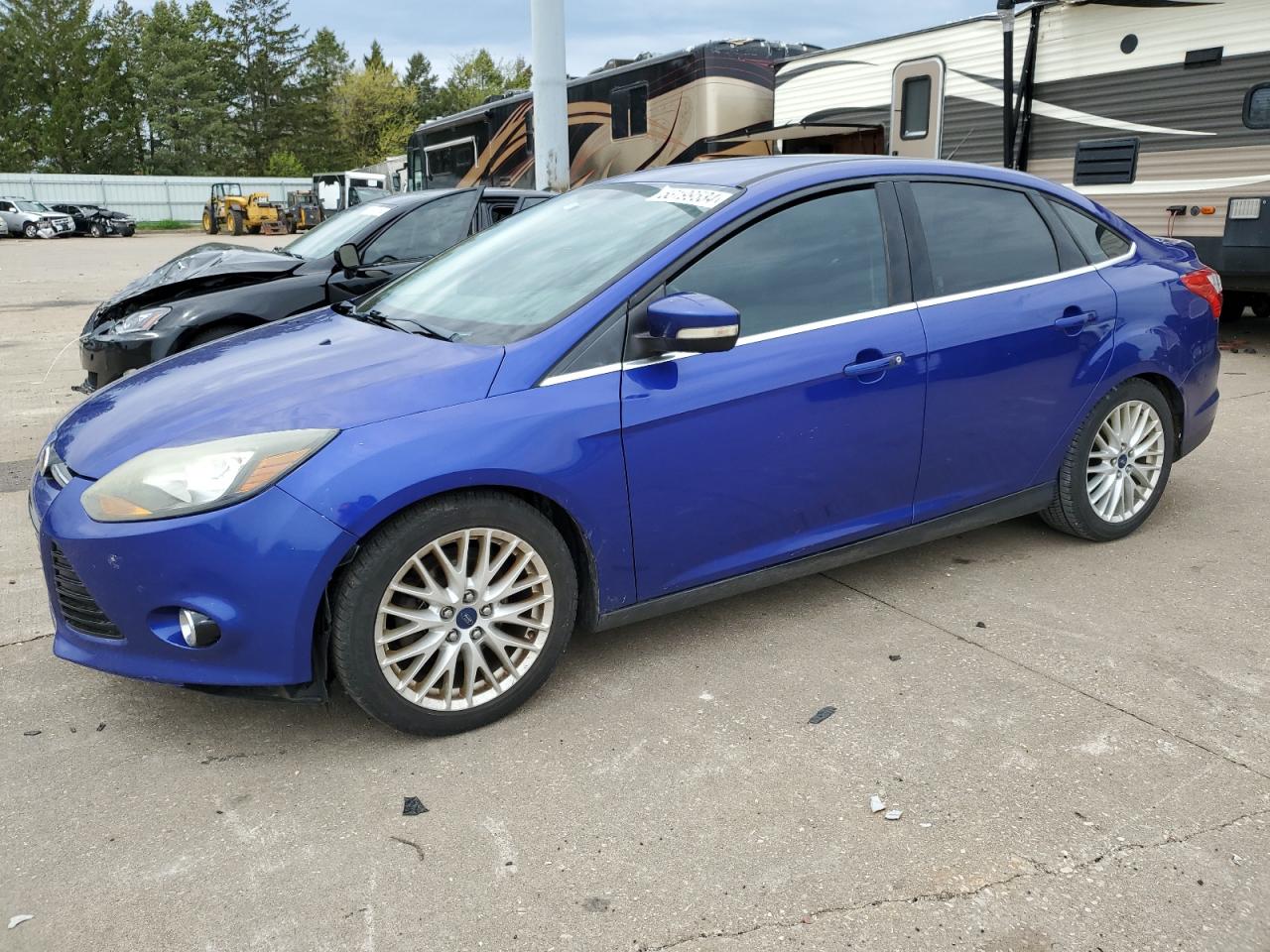 2014 Ford Focus Titanium vin: 1FADP3J28EL208329