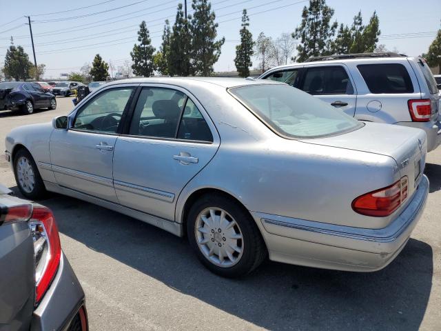 WDBJF65J71B319102 2001 Mercedes-Benz E 320