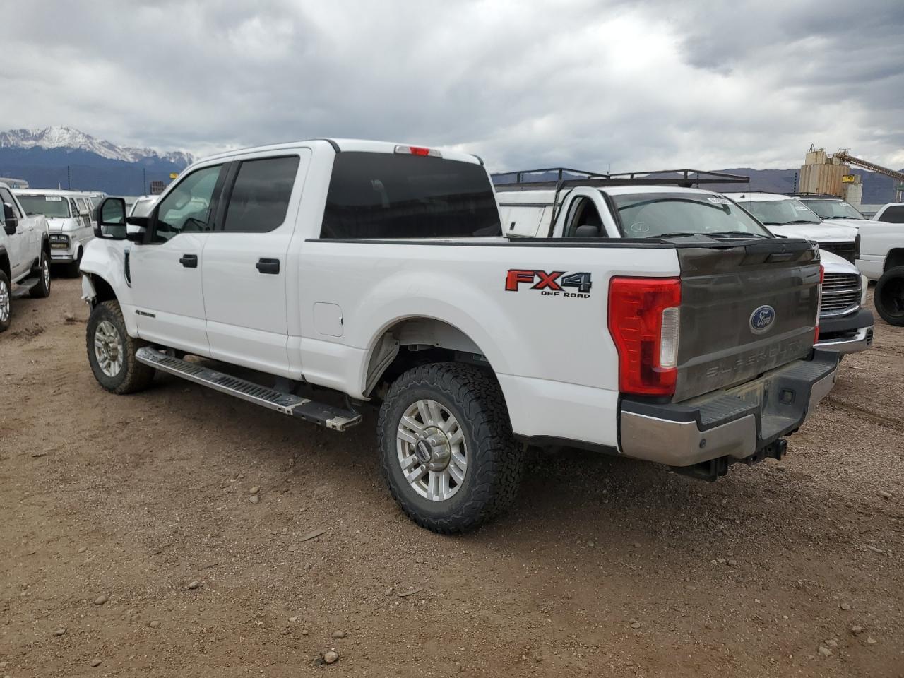 1FT8W3BT6HED58017 2017 Ford F350 Super Duty