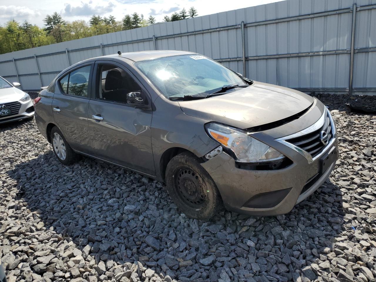 2016 Nissan Versa S vin: 3N1CN7APXGL866694