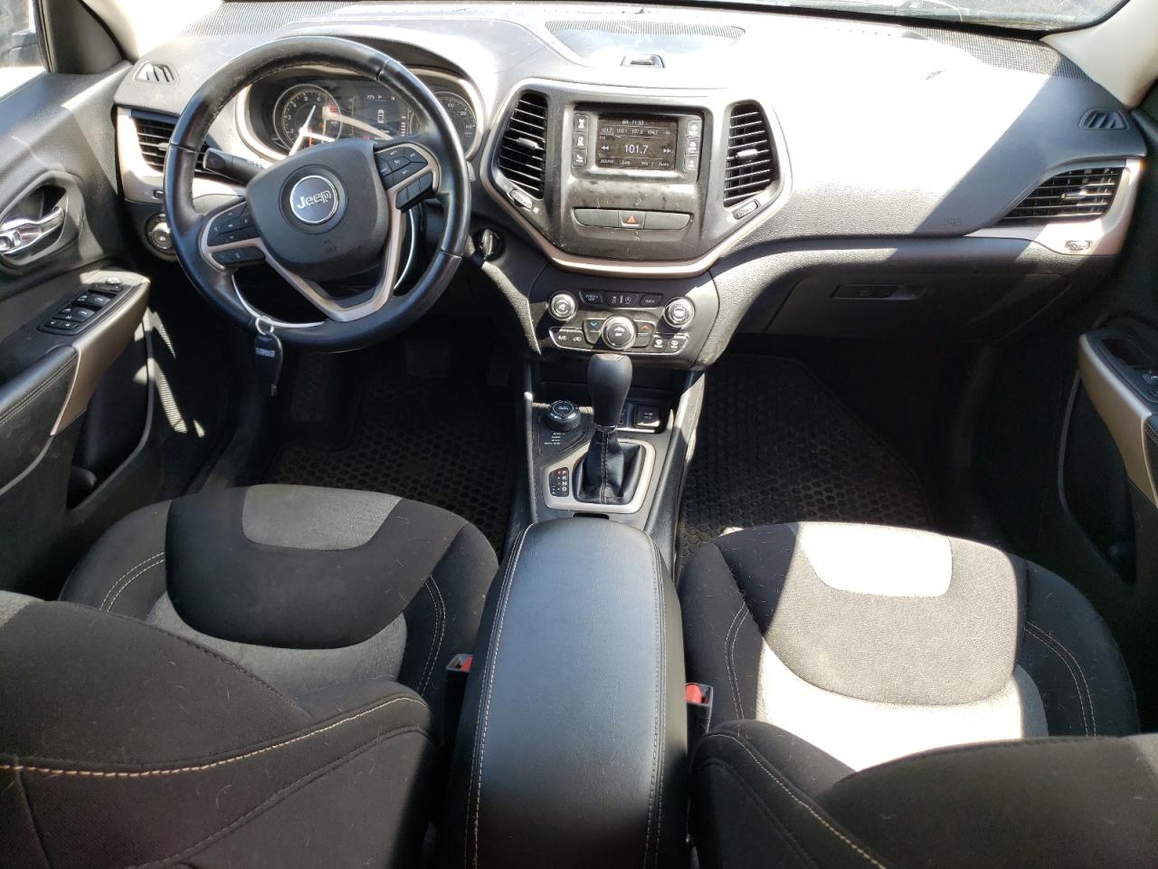 1C4PJMCXXJD549503 2018 Jeep Cherokee Latitude