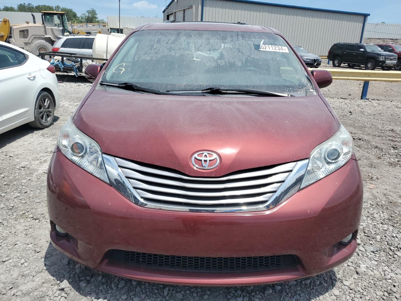 5TDYK3DC5GS744008 2016 Toyota Sienna Xle