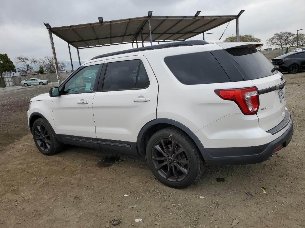 1FM5K7D82KGB39996 2019 Ford Explorer Xlt