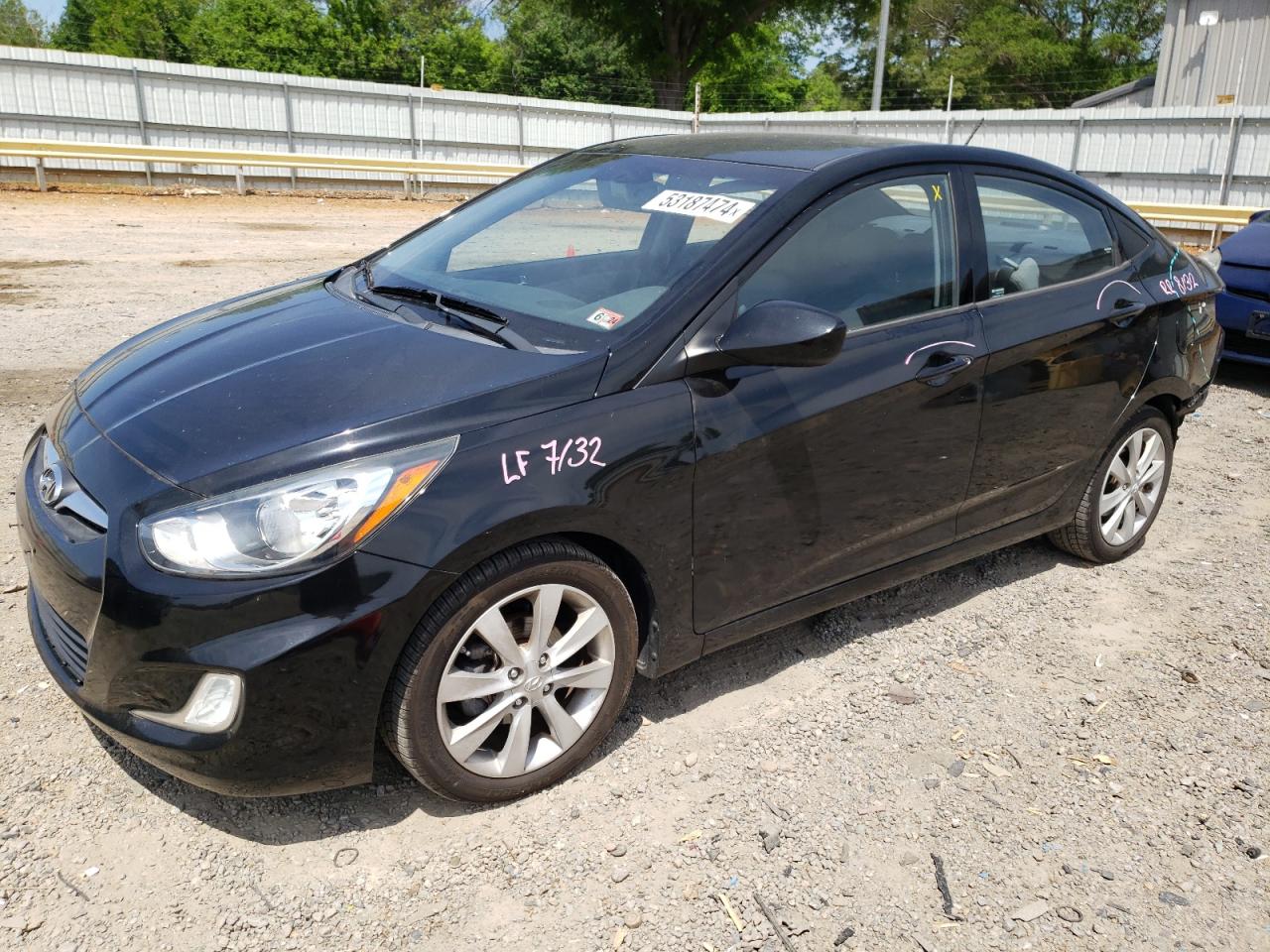 KMHCU4AE1DU444422 2013 Hyundai Accent Gls