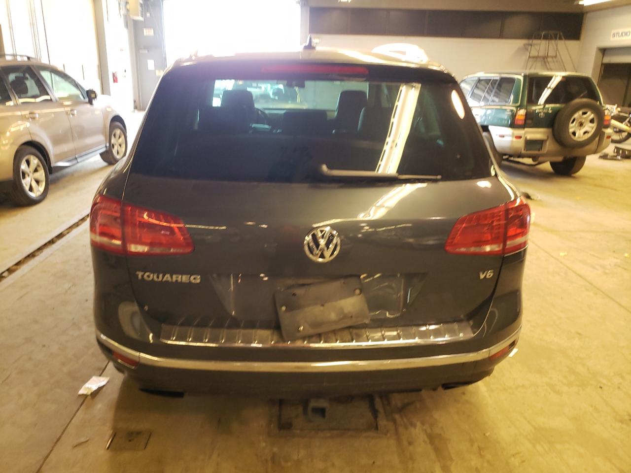 WVGEF9BP4FD007811 2015 Volkswagen Touareg V6