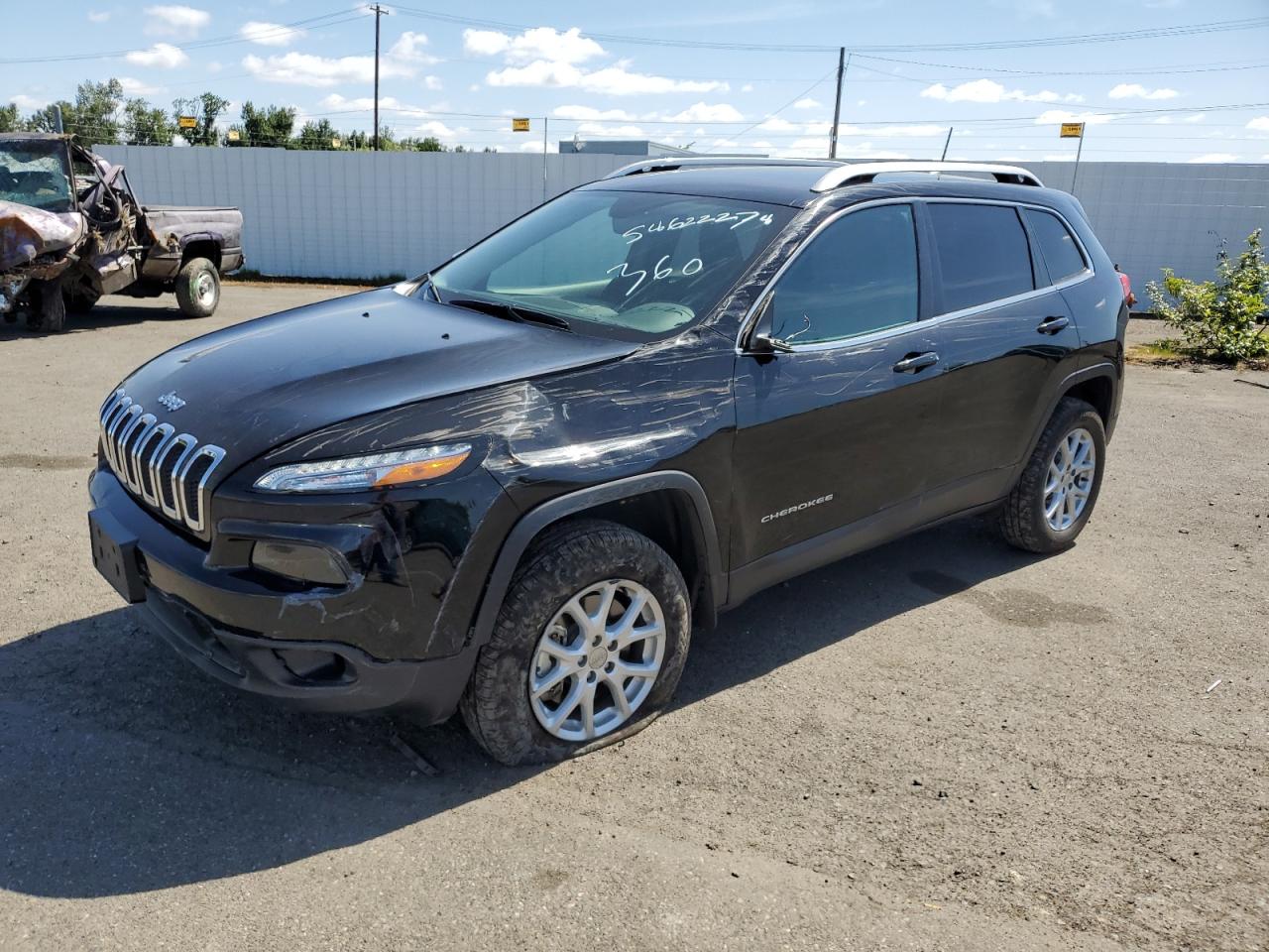 2017 Jeep Cherokee Latitude vin: 1C4PJMCS5HW561058