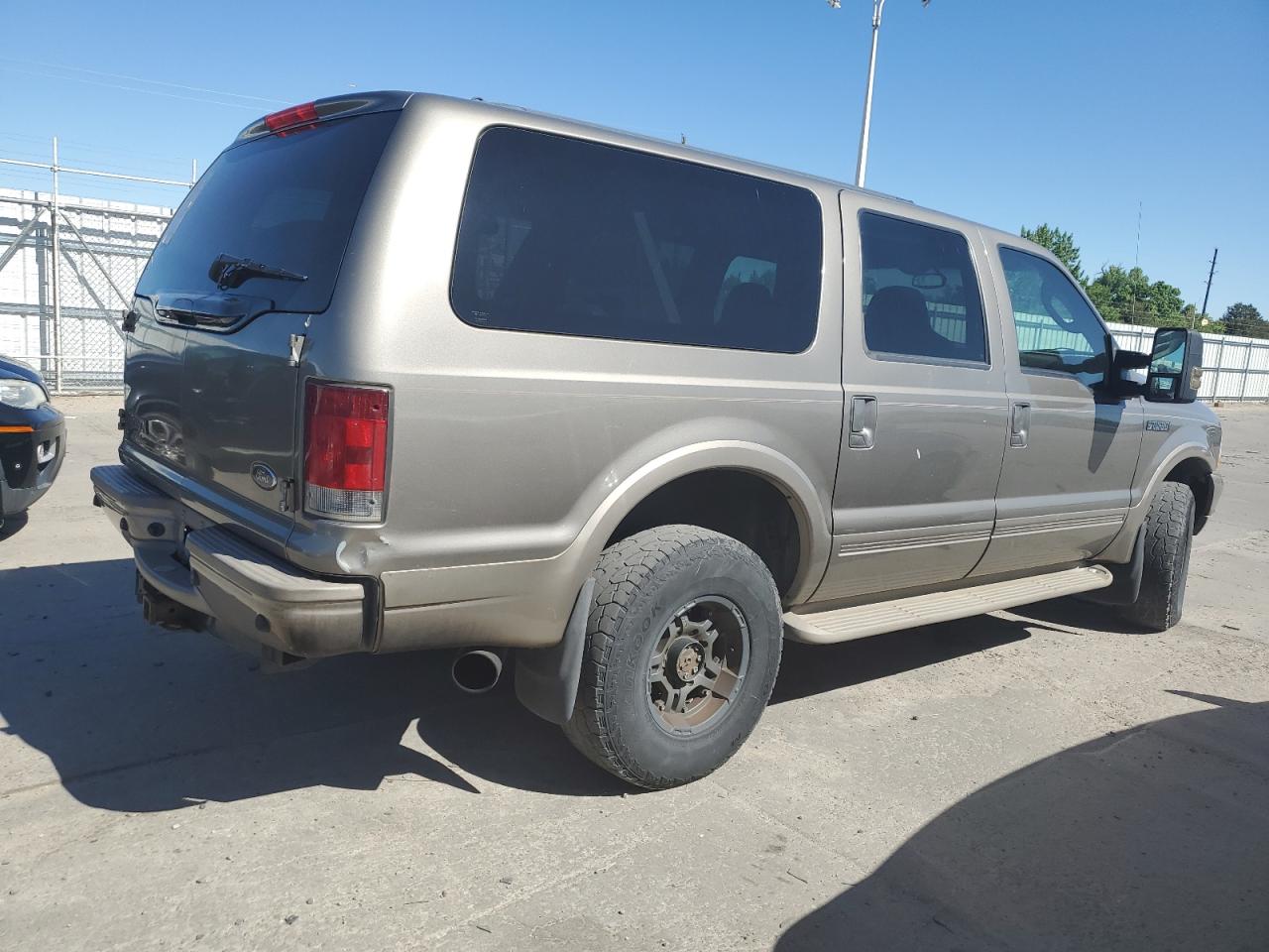 1FMSU45P84EA29647 2004 Ford Excursion Eddie Bauer