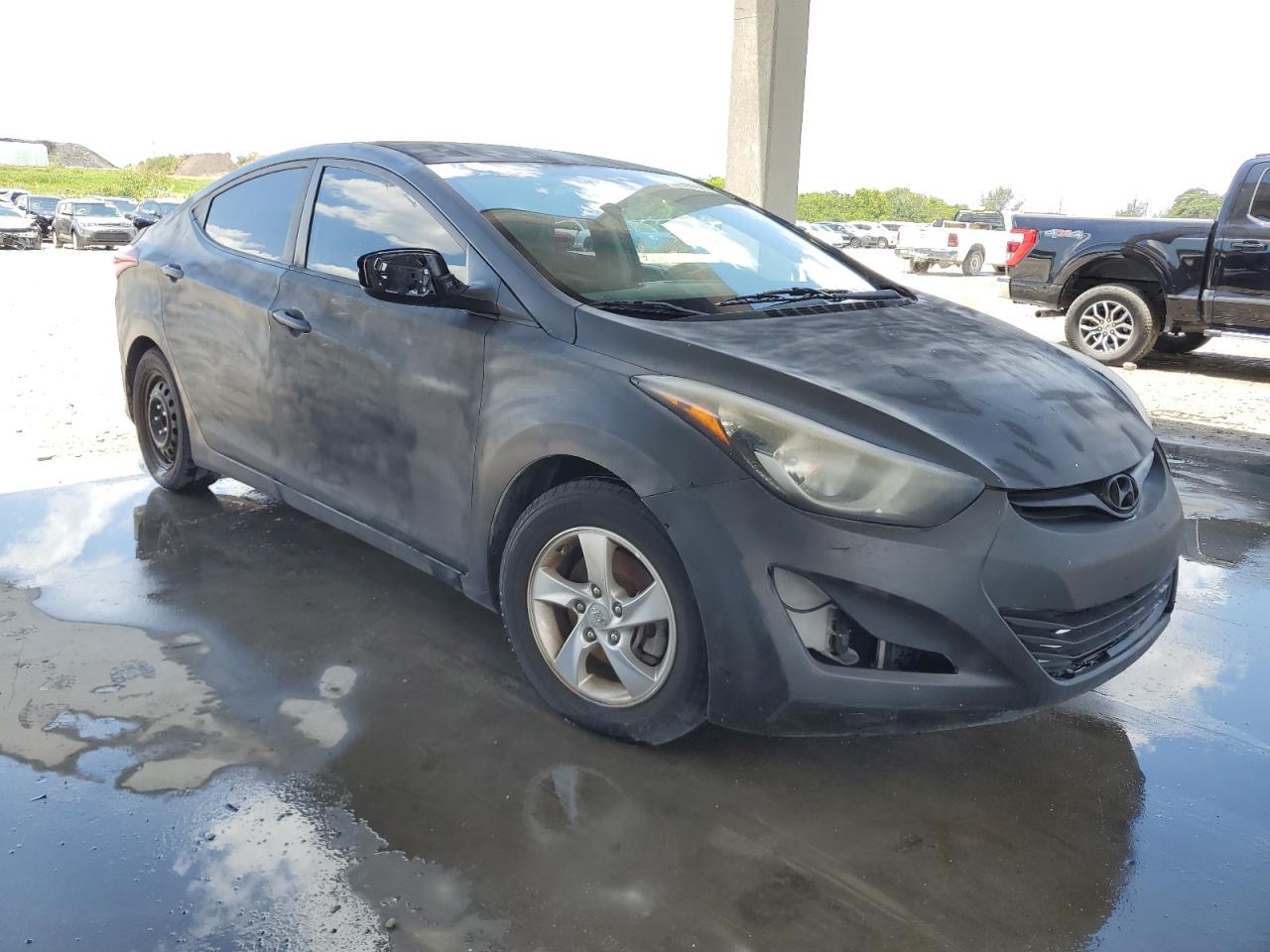 Lot #3027054783 2015 HYUNDAI ELANTRA SE