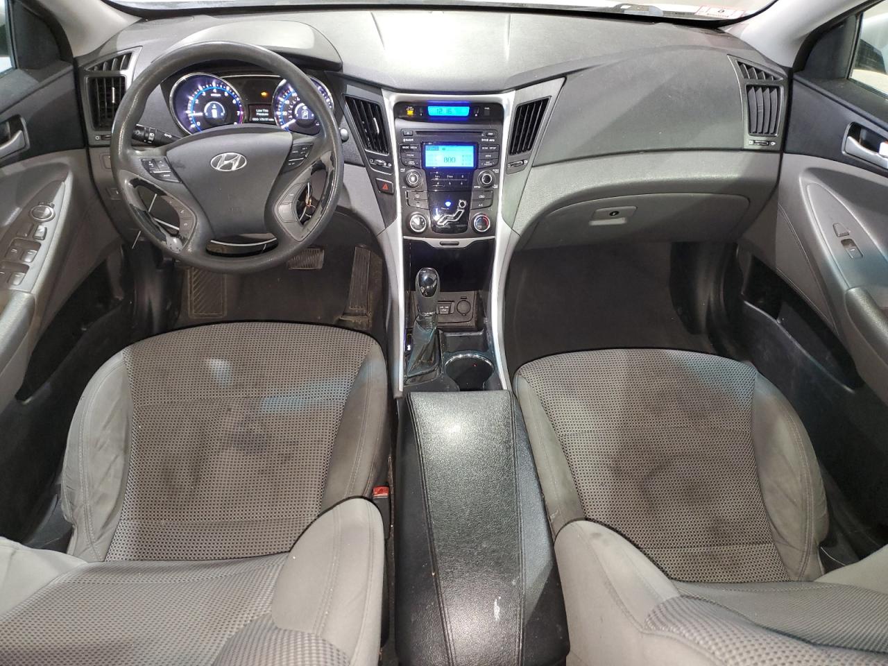 5NPEB4AC9CH350640 2012 Hyundai Sonata Gls