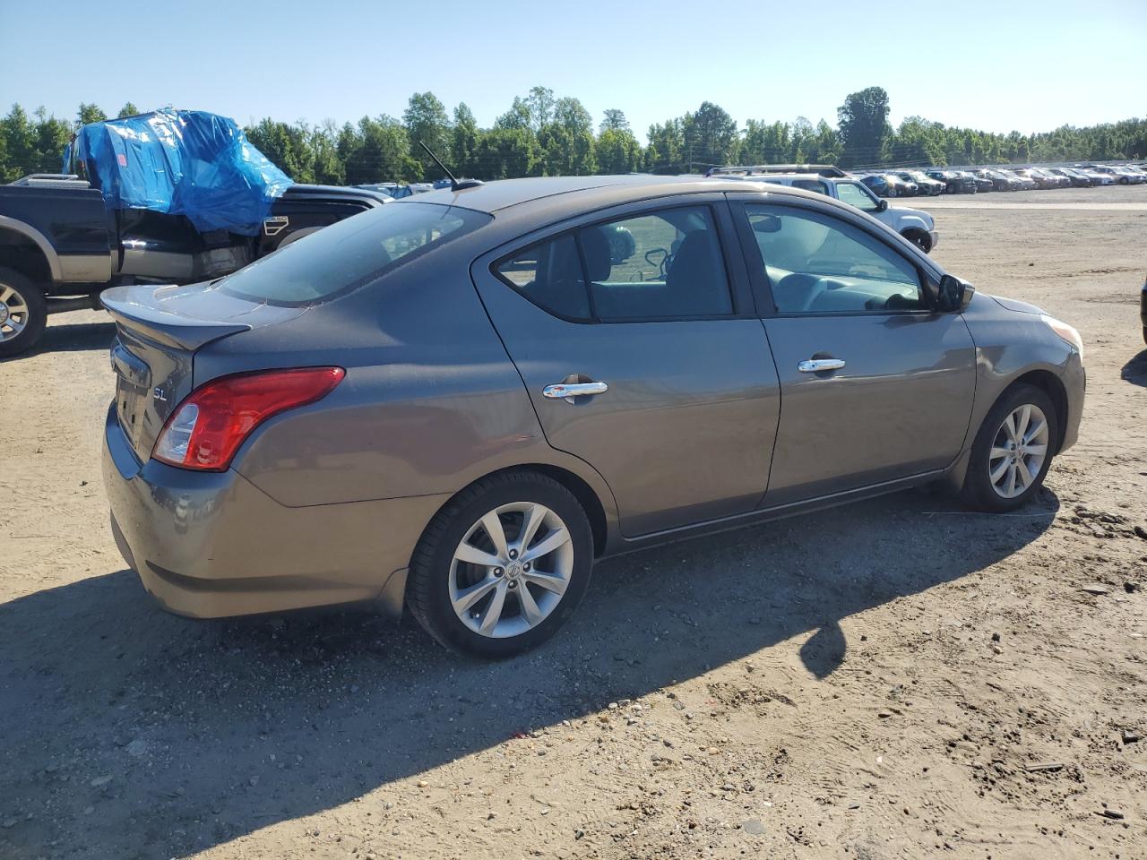 3N1CN7AP5HL812365 2017 Nissan Versa S