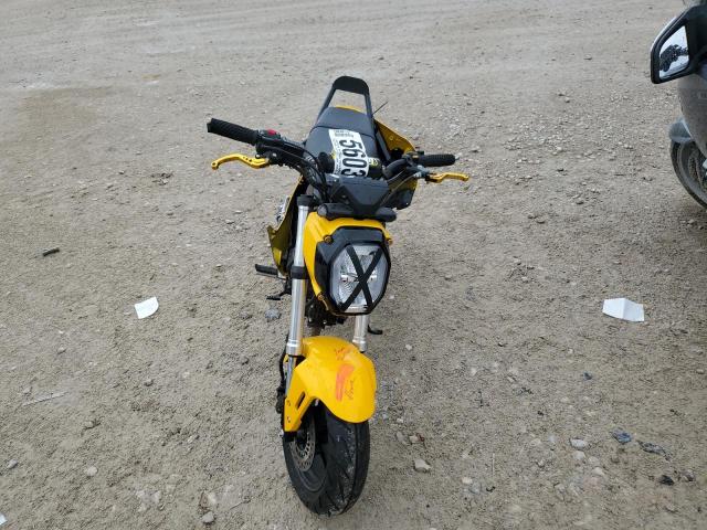 HONDA GROM 125 2022 yellow  gas MLHJC9219N5007588 photo #3