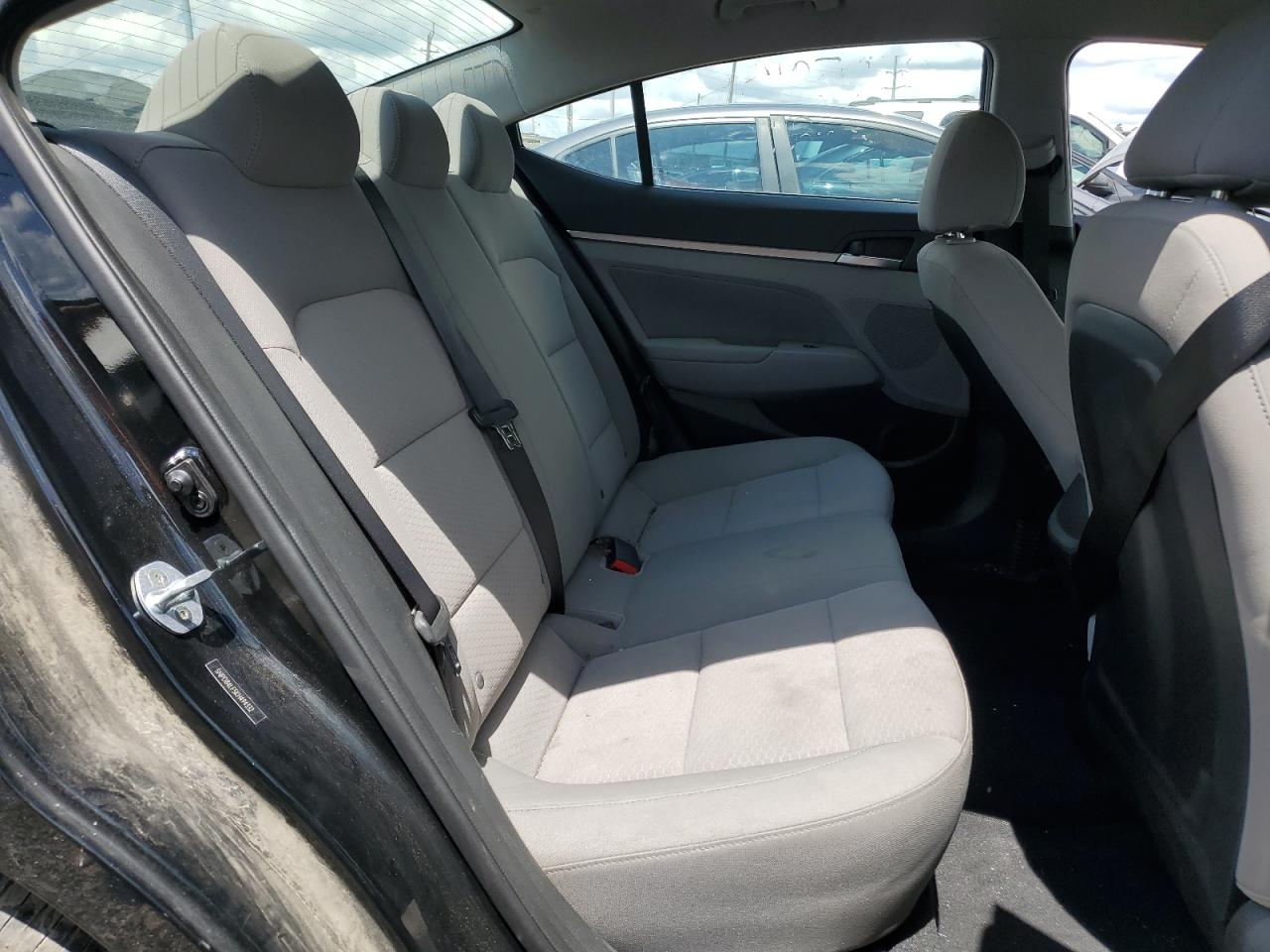 5NPD84LF5KH494332 2019 Hyundai Elantra Sel