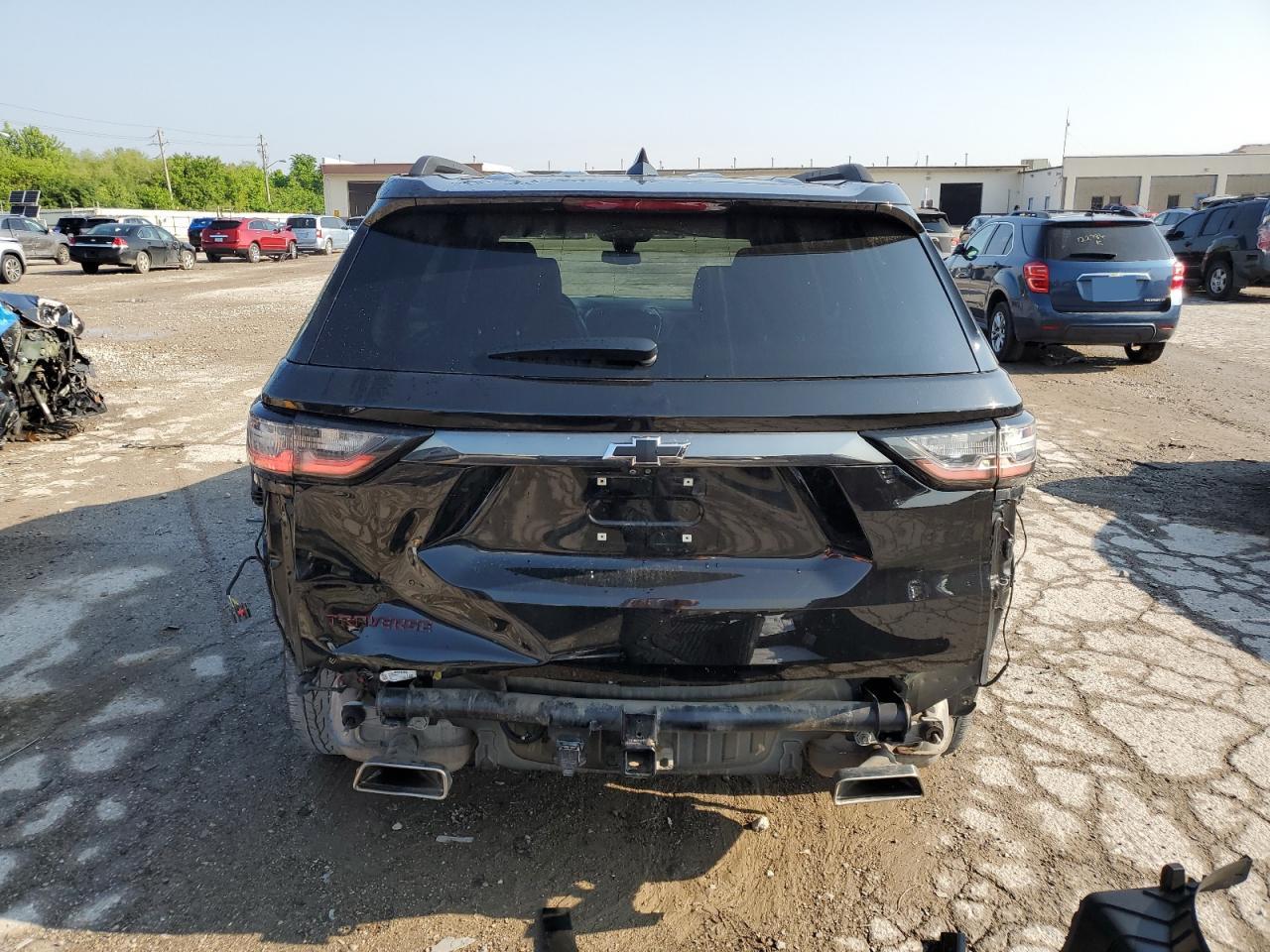 1GNERKKW8LJ189916 2020 Chevrolet Traverse Premier