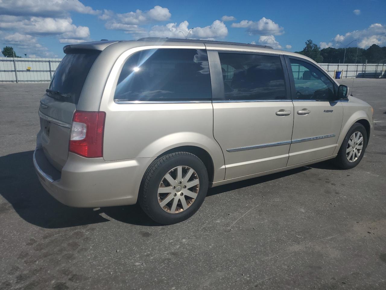 2C4RC1BG0ER271412 2014 Chrysler Town & Country Touring