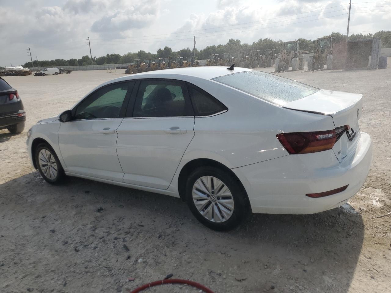 3VWCB7BU2KM249879 2019 Volkswagen Jetta S