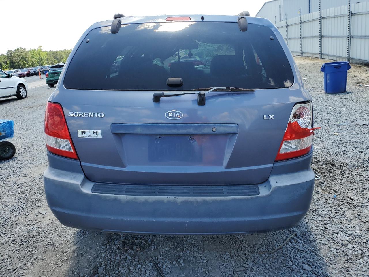 KNDJC733645233772 2004 Kia Sorento Ex