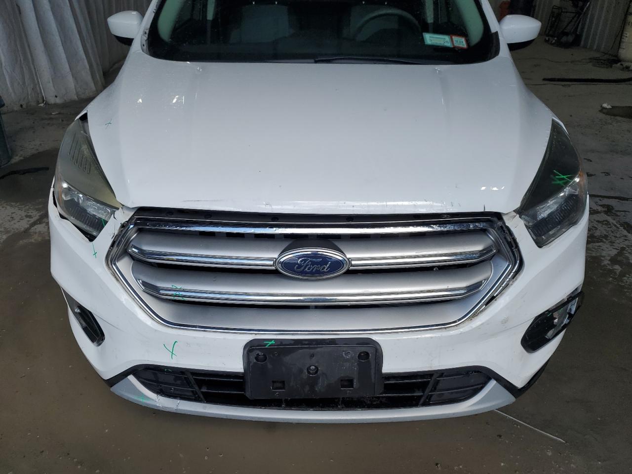 1FMCU9GD4HUE37711 2017 Ford Escape Se