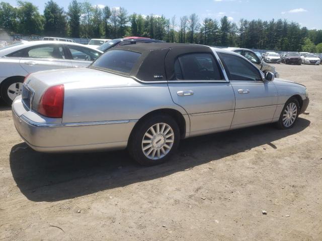 2004 Lincoln Town Car Executive VIN: 1LNHM81W54Y605014 Lot: 55872454