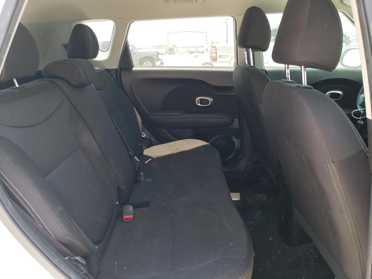 KNDJN2A29J7896146 2018 Kia Soul