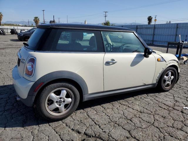 2011 Mini Cooper VIN: WMWSU3C5XBT095025 Lot: 54055024