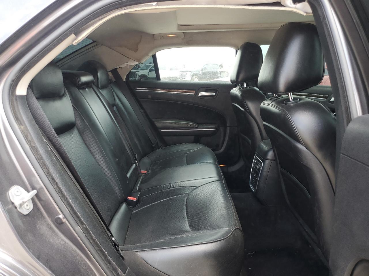 2C3CCAEG4HH645973 2017 Chrysler 300C