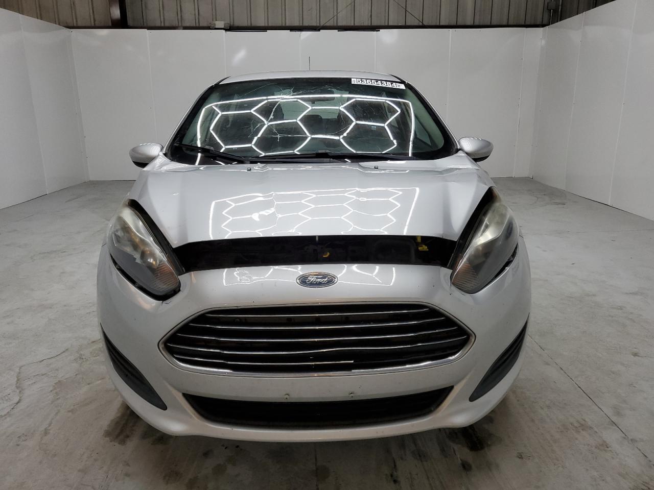 3FADP4BJ0JM131668 2018 Ford Fiesta Se