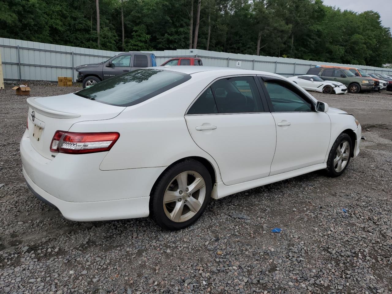 4T1BF3EK5BU672842 2011 Toyota Camry Base