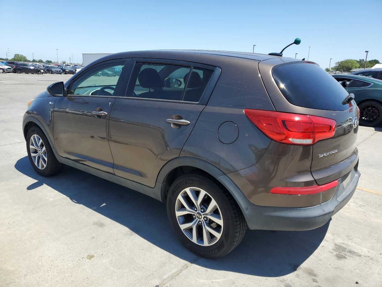 KNDPBCAC8E7627921 2014 Kia Sportage Lx