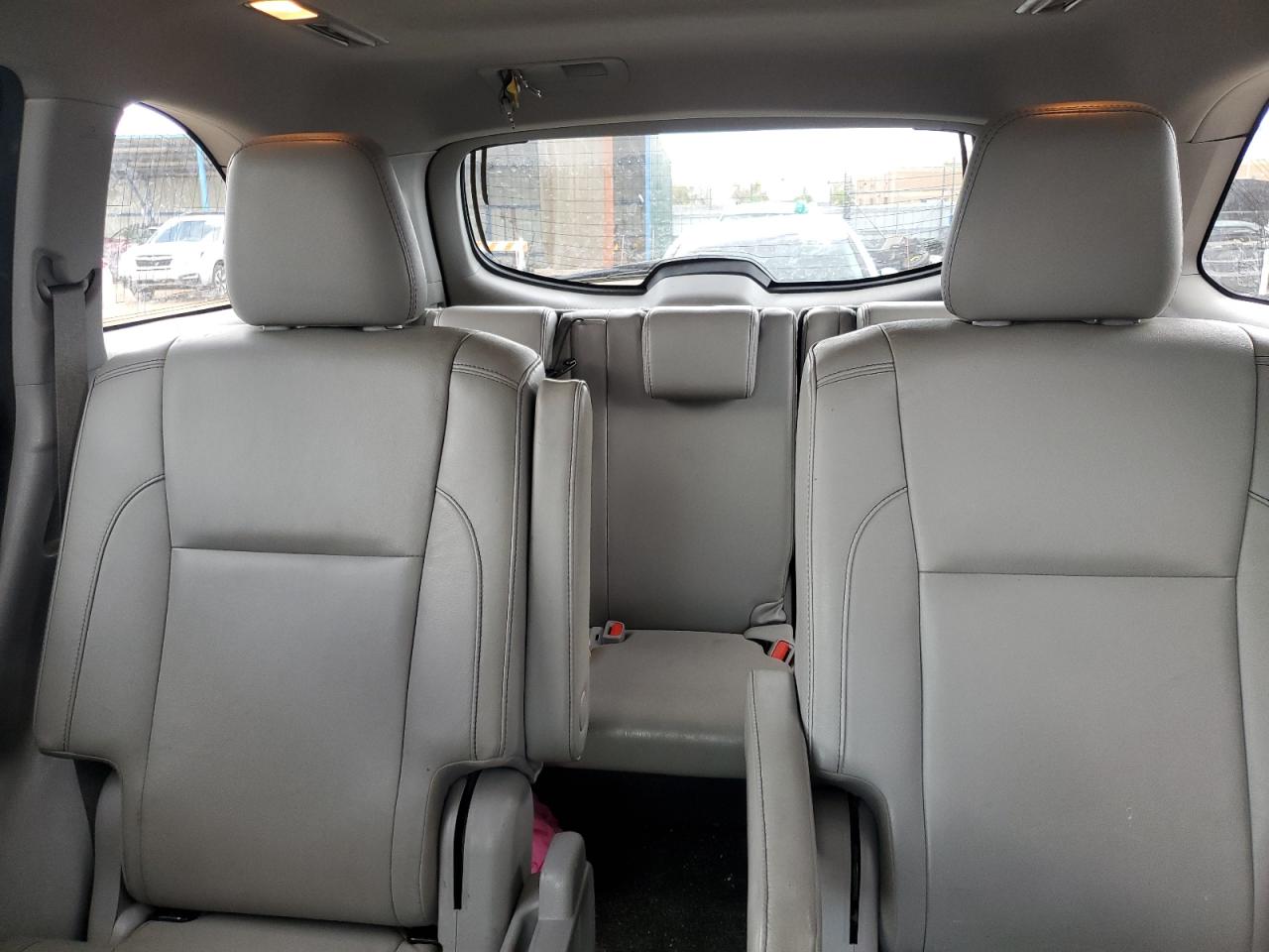 5TDJZRFH8JS485644 2018 Toyota Highlander Se