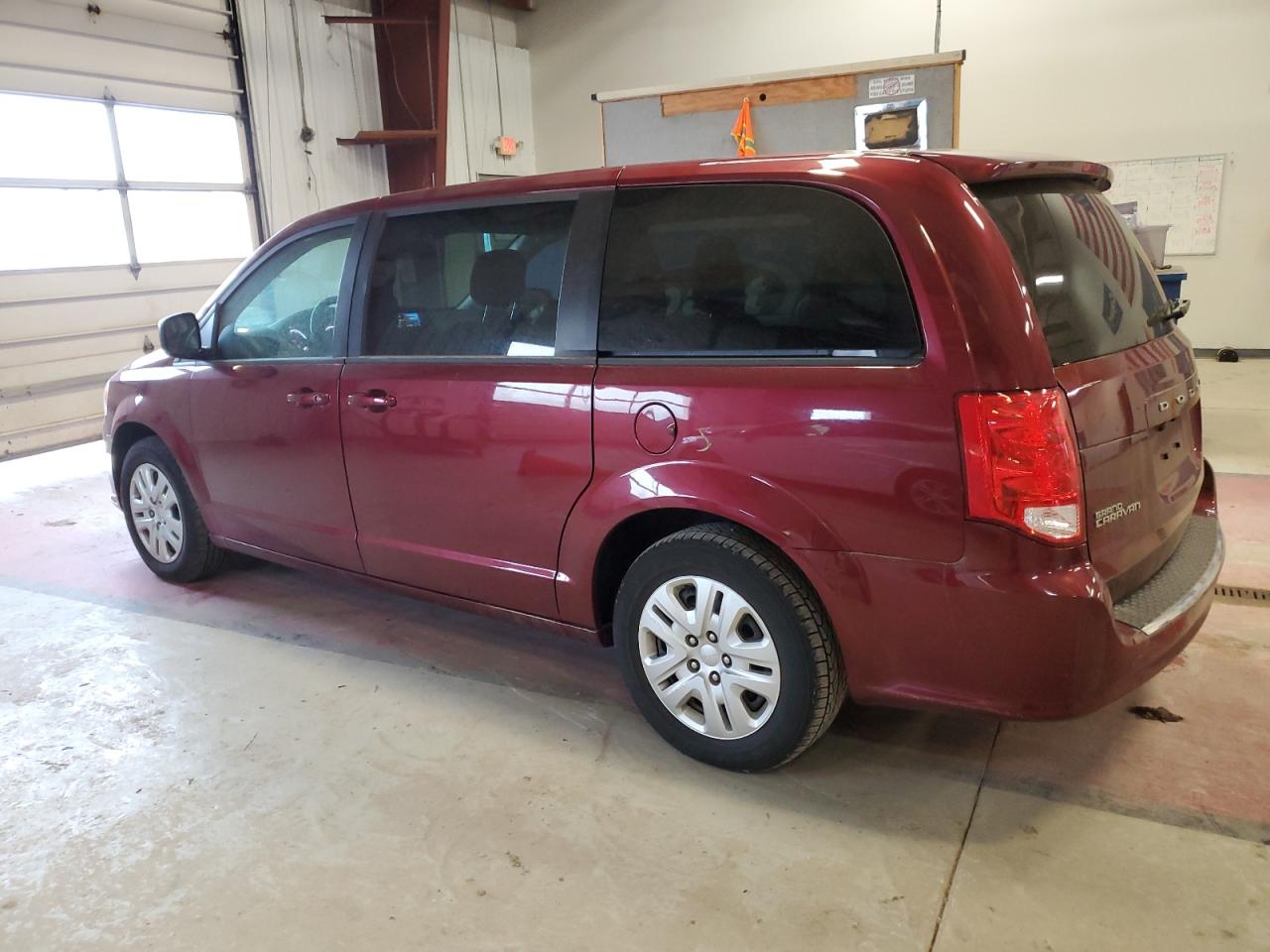 2C4RDGBG7JR363353 2018 Dodge Grand Caravan Se