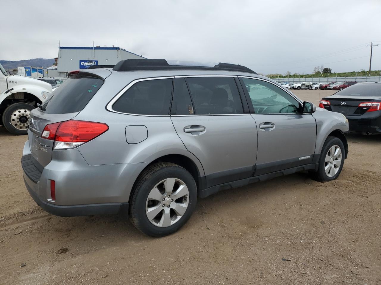 4S4BRBFC6A3326246 2010 Subaru Outback 2.5I Premium