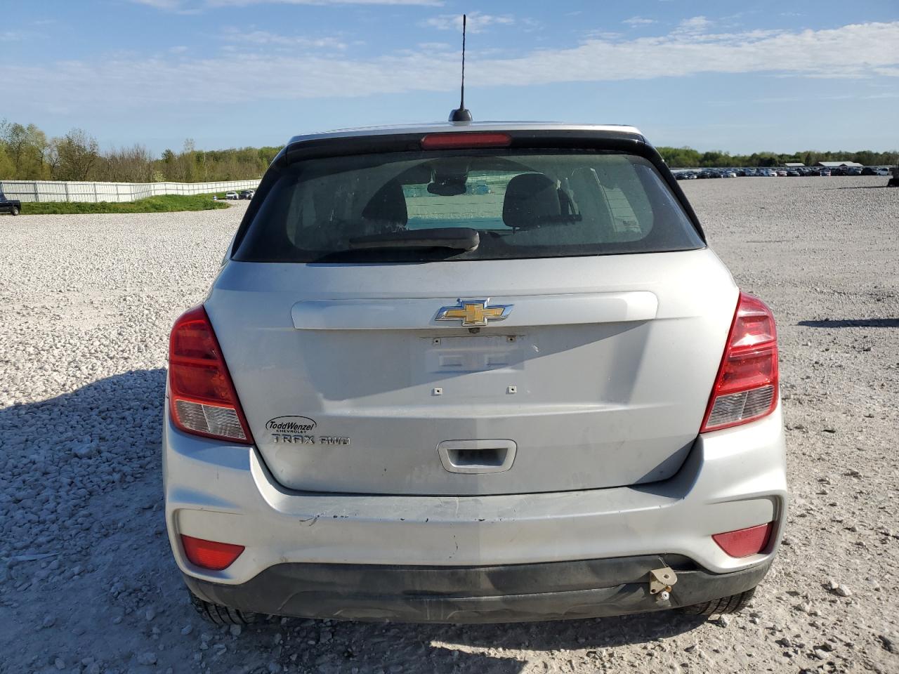 3GNCJNSBXHL279596 2017 Chevrolet Trax Ls