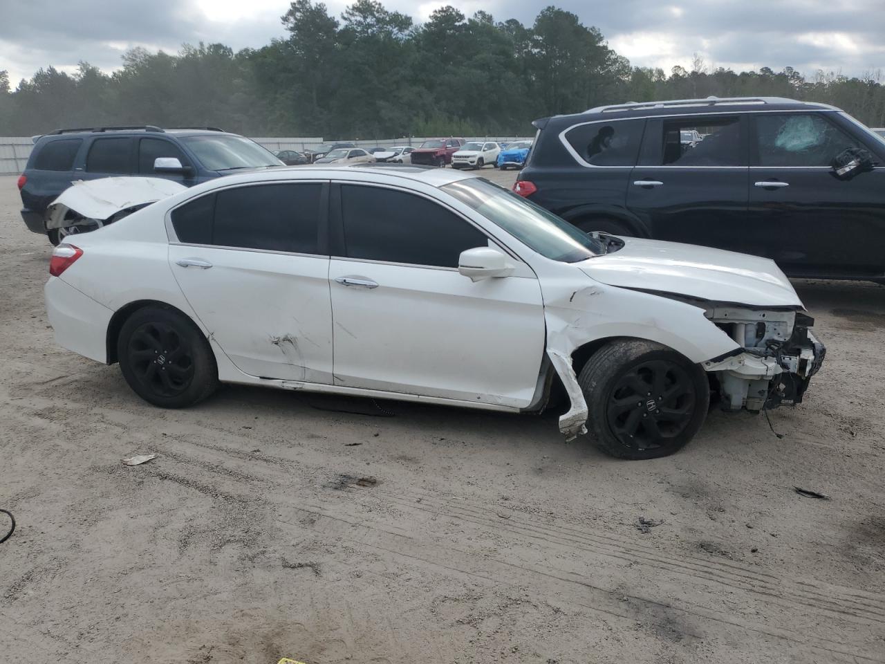 1HGCR2F74HA072782 2017 Honda Accord Ex